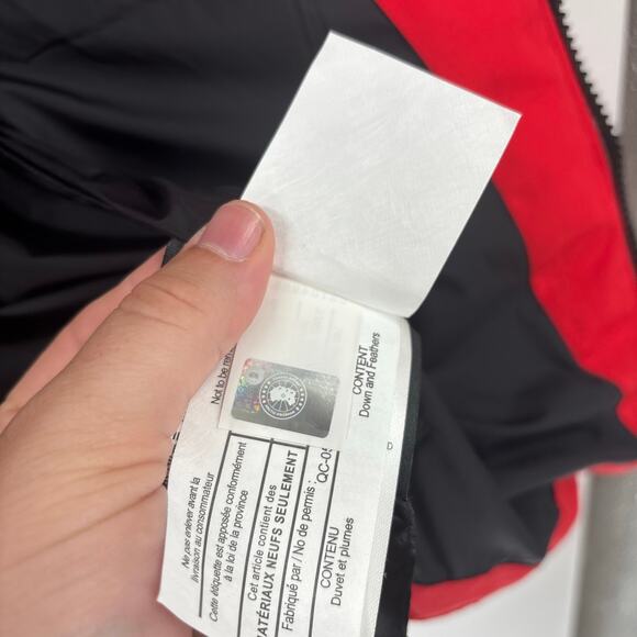 Canada Goose Vest Size 3XL Men’s Red Duck Down Insulation Quilted - Picture 9 of 14